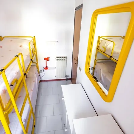 Apartment In Mit Grossem Balkon *